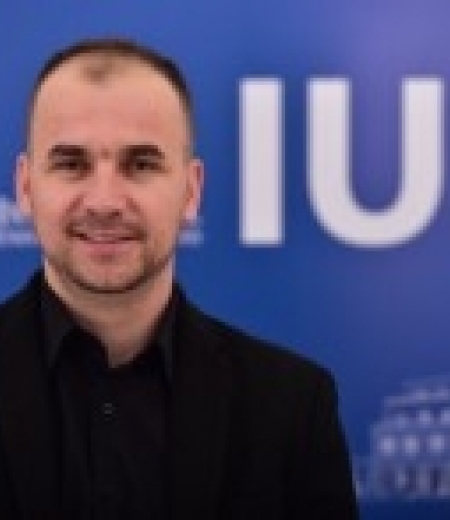 Dr. Jasmin Šutković